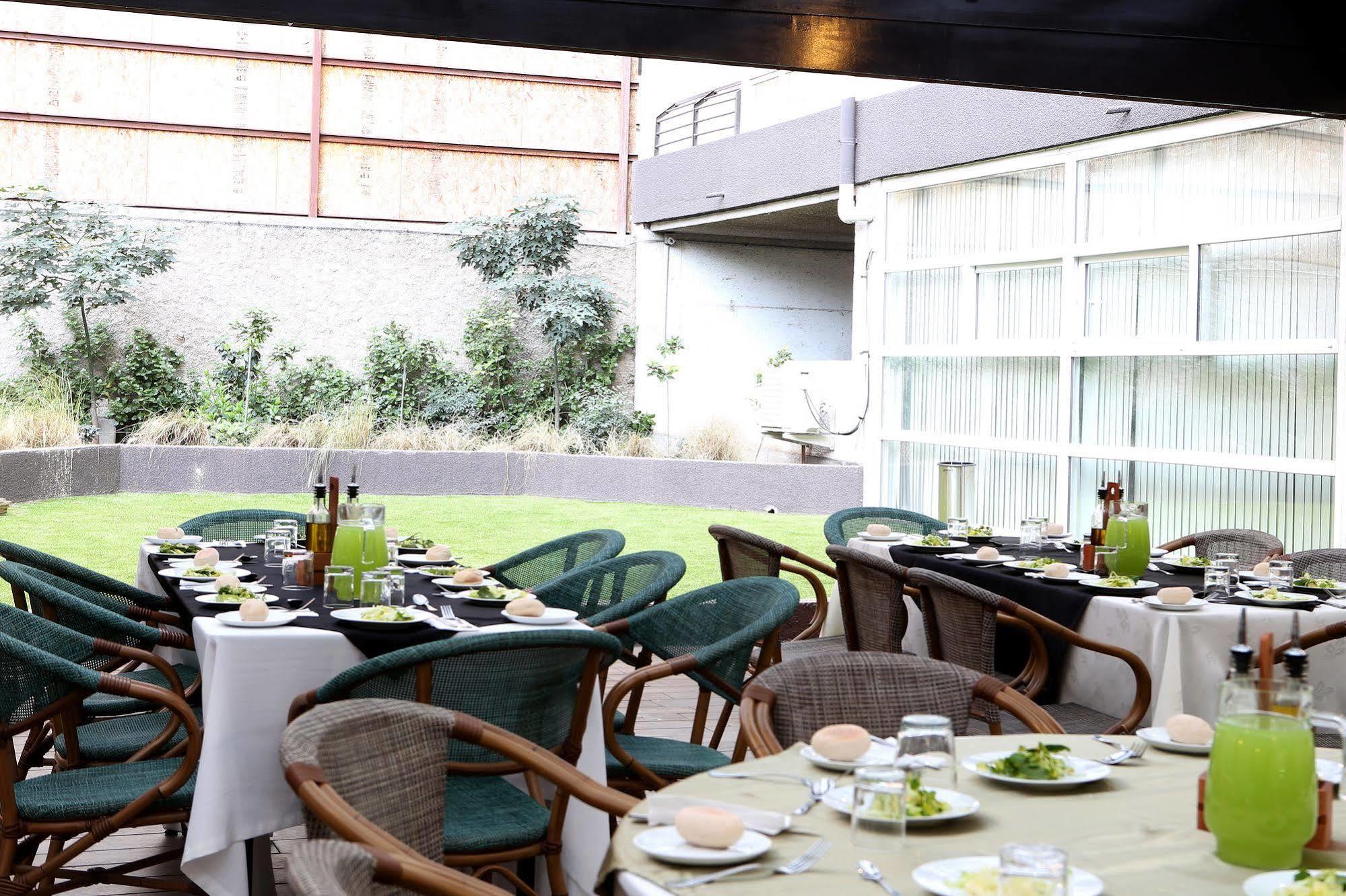 Hotel Capital San Pablo Santiago Exterior photo
