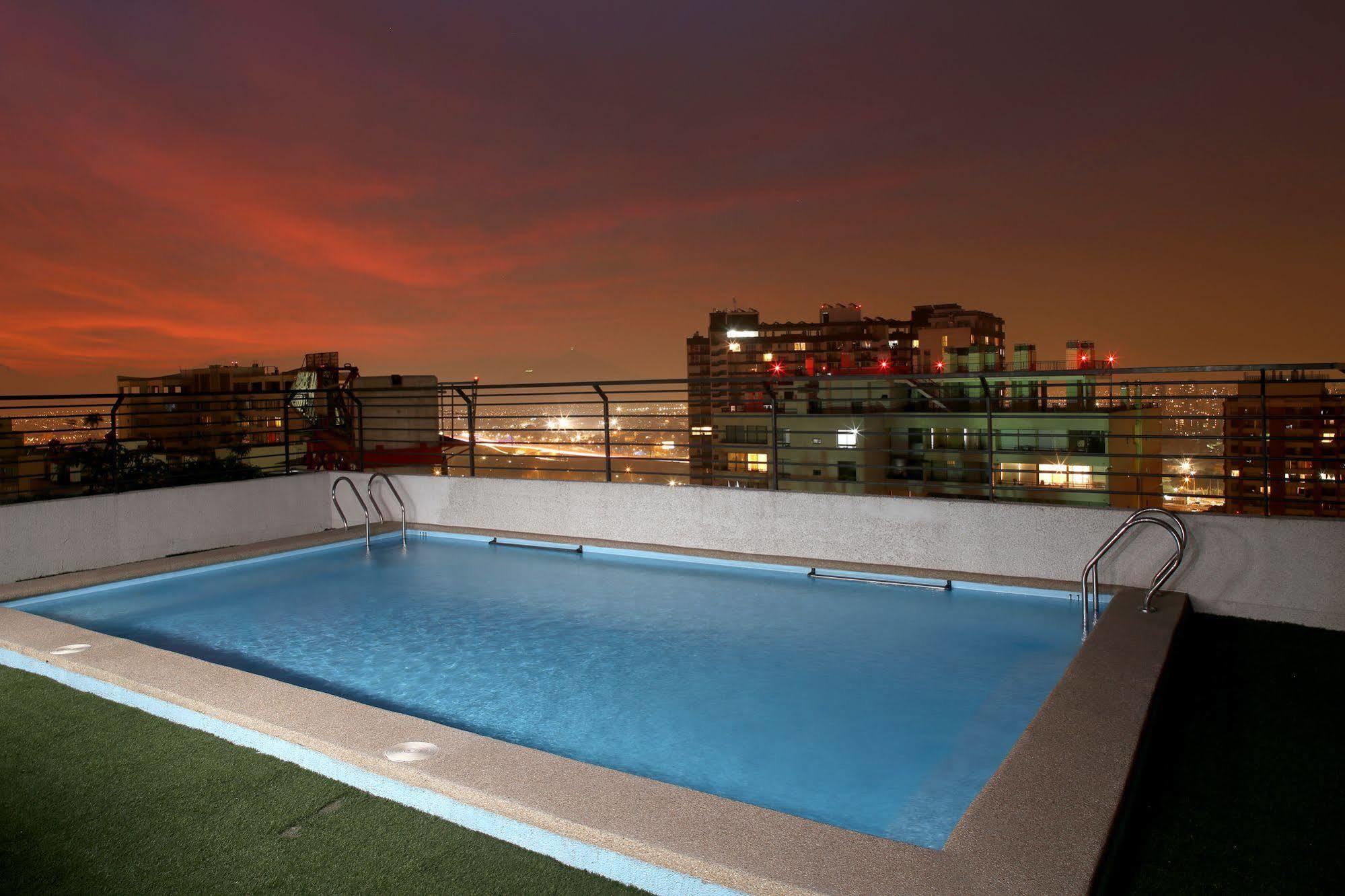 Hotel Capital San Pablo Santiago Exterior photo